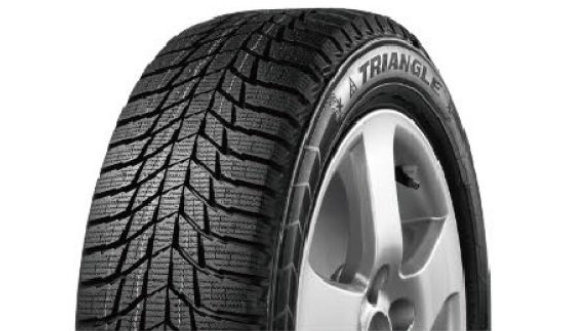 jauna ziemas riepa uz diska